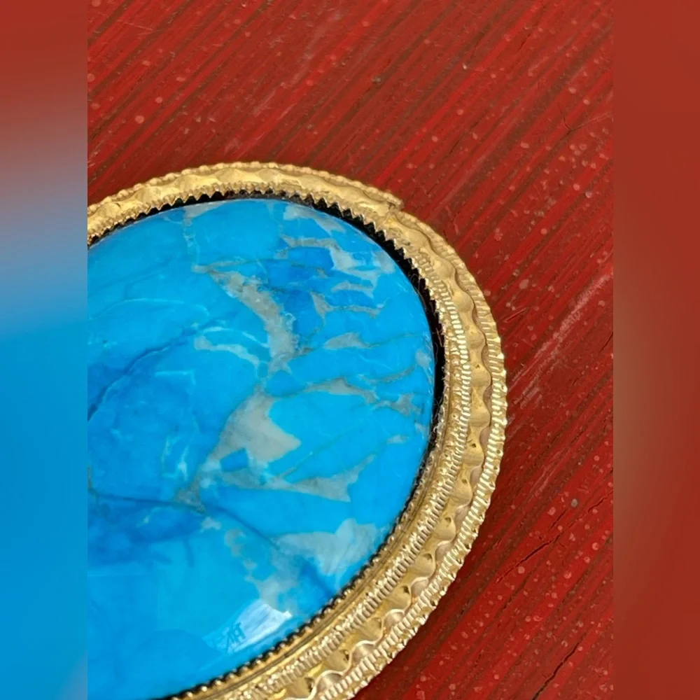Vintage blue‎ veined cabochon pendant set in gold tone rhodium-gift for her